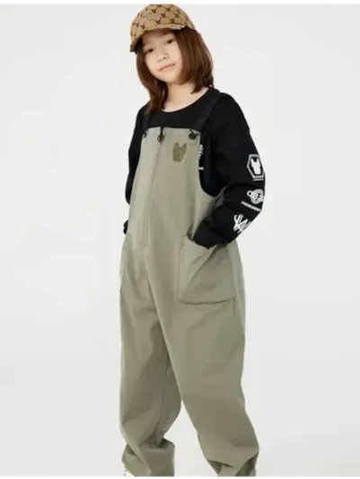 Комбинезон на молнии спереди