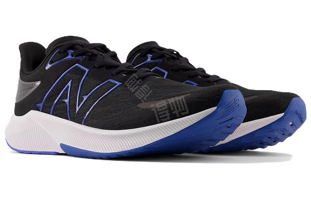 Кроссовки New Balance Fuelcell Propel V4