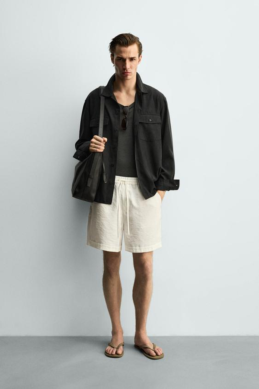 ZARA ШОРТЫ RELAXED FIT ИЗ СТРУЯЩЕЙСЯ ТКАНИ, ЖЕЛТОВАТО-БЕЛЫЙ