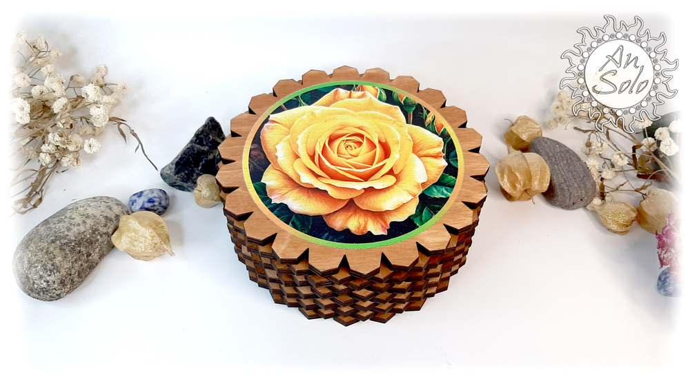 Большая деревянная шкатулка "Желтая роза"