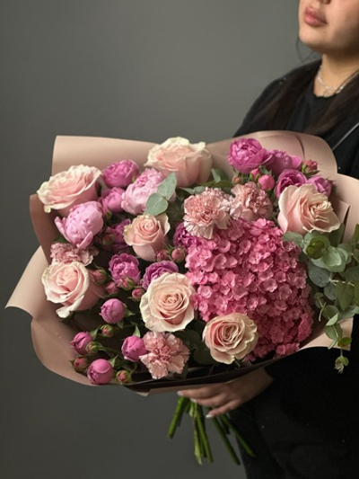 Авторский букет «Розовое искушение»