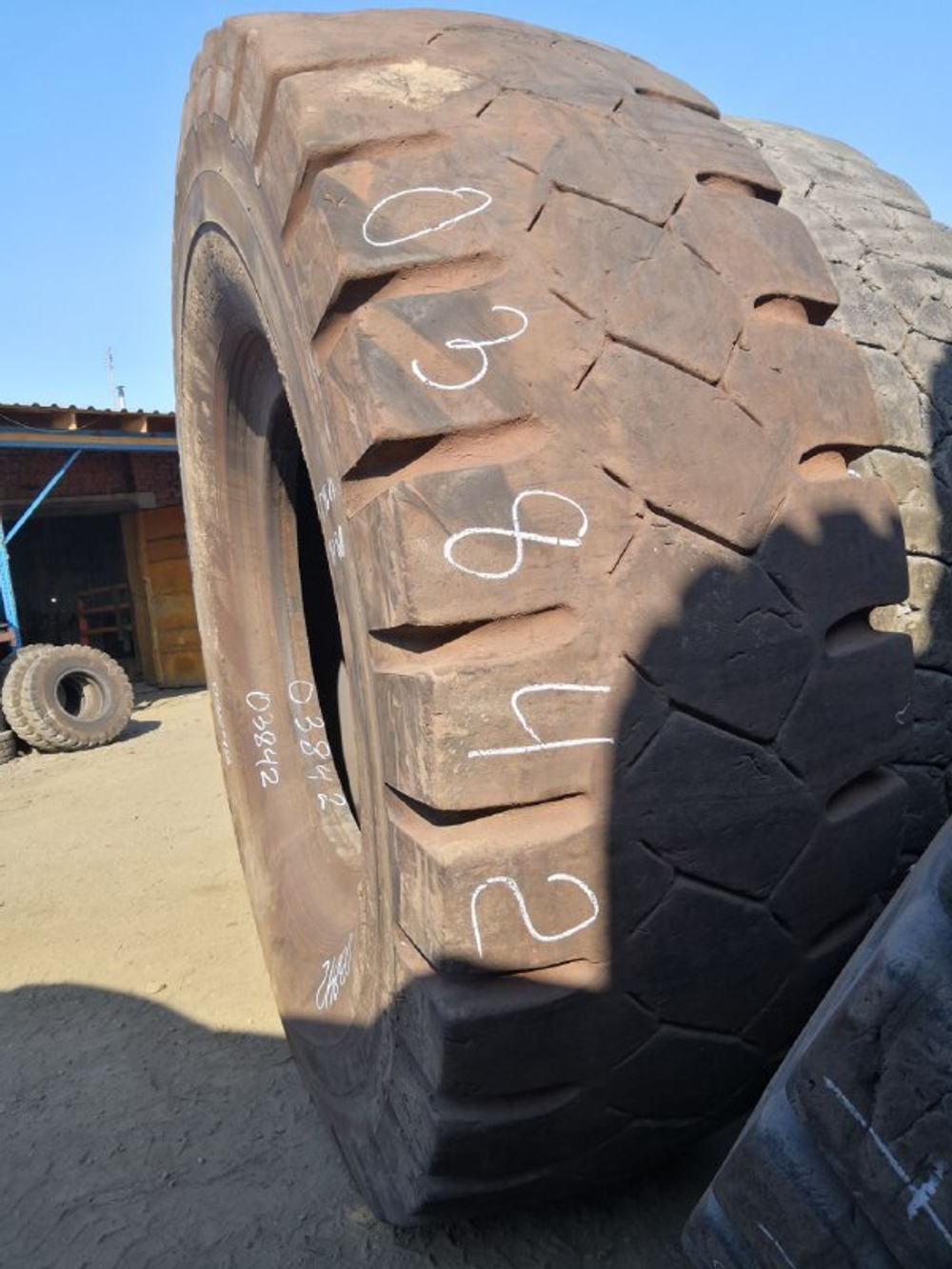 33.00R51 Bridgestone VRDP шина б/у