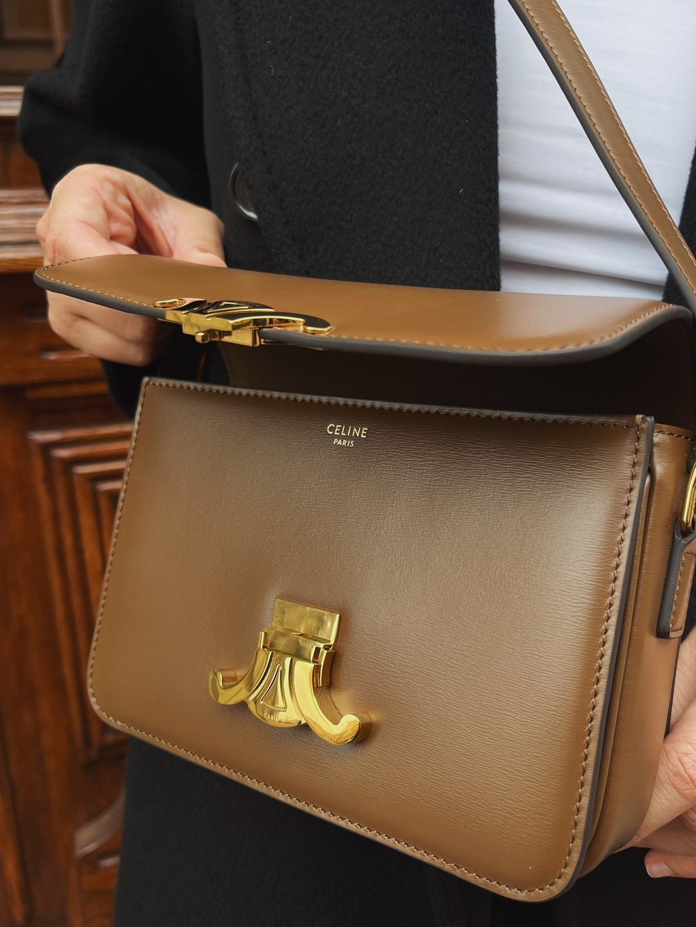Celine Classique Triomphe