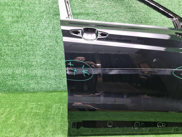 Дверь передняя правая Geely Tugella (2019-2024)