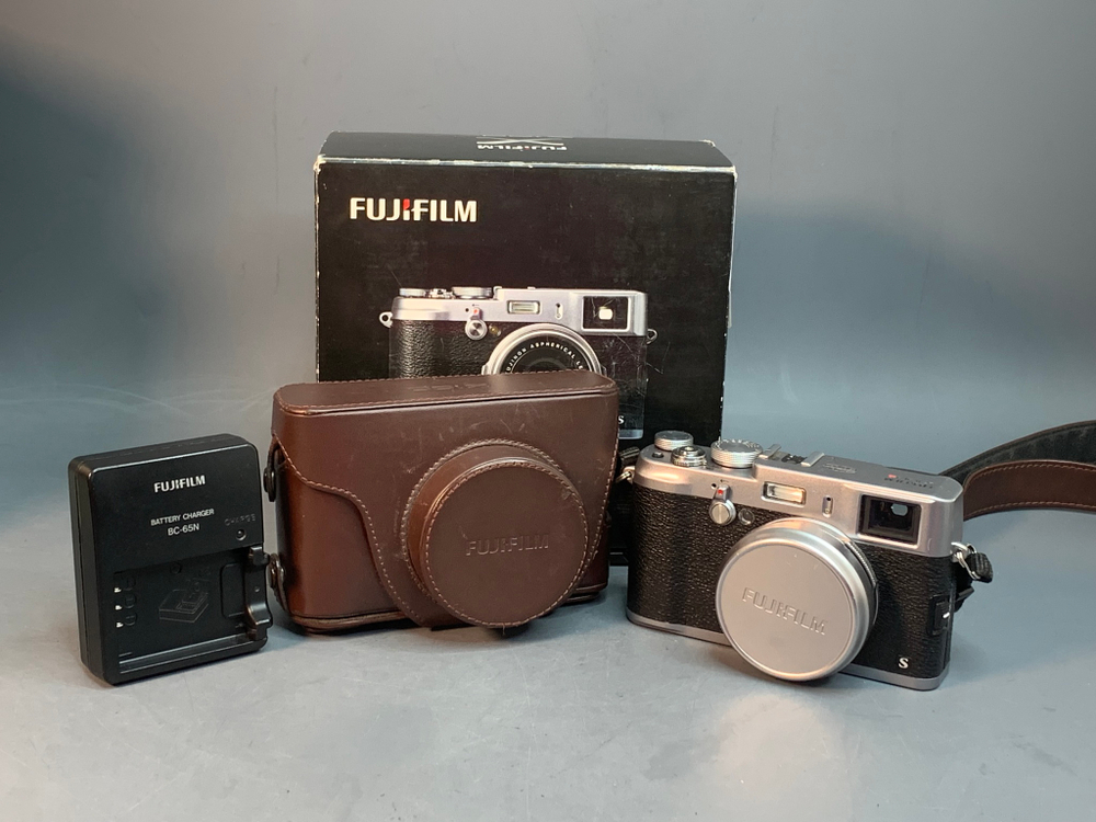 Fujifilm X100S 22.000 кадров