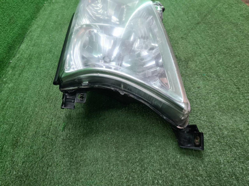 Фара левая Toyota Land Cruiser 200 (07-12) галоген