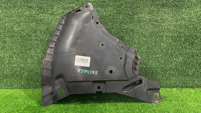 Пыльник бампера левый Mercedes E w213 (2016-2021)