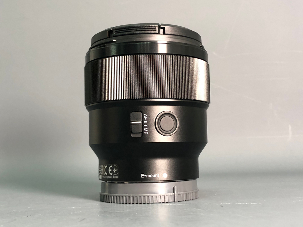 Sony FE 85mm 1.8