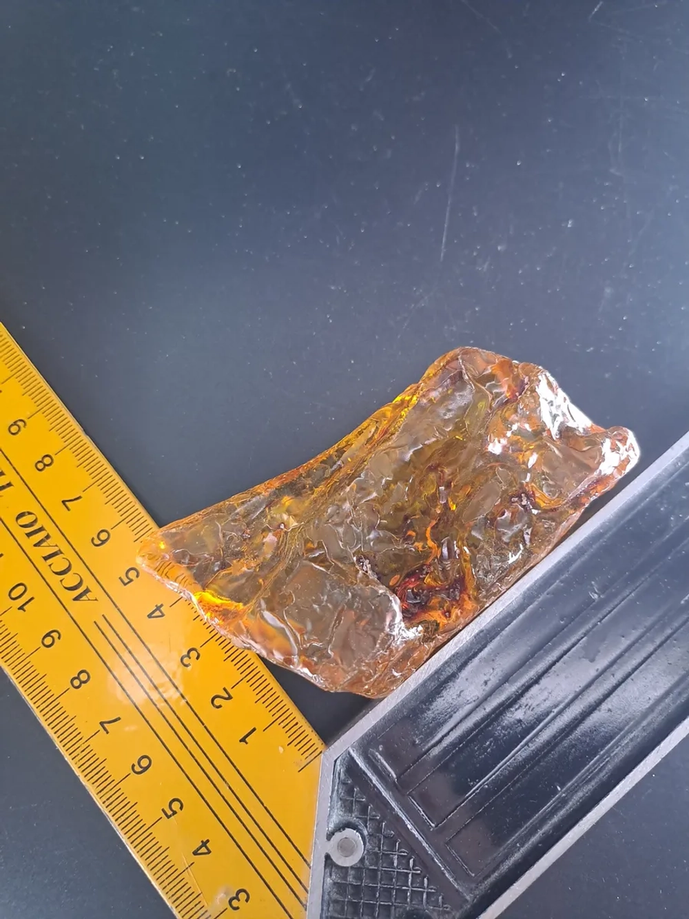 Копал молодой янтарь коллекционный 59 гр