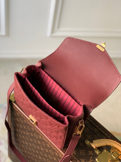 Louis Vuitton Pochette Metis