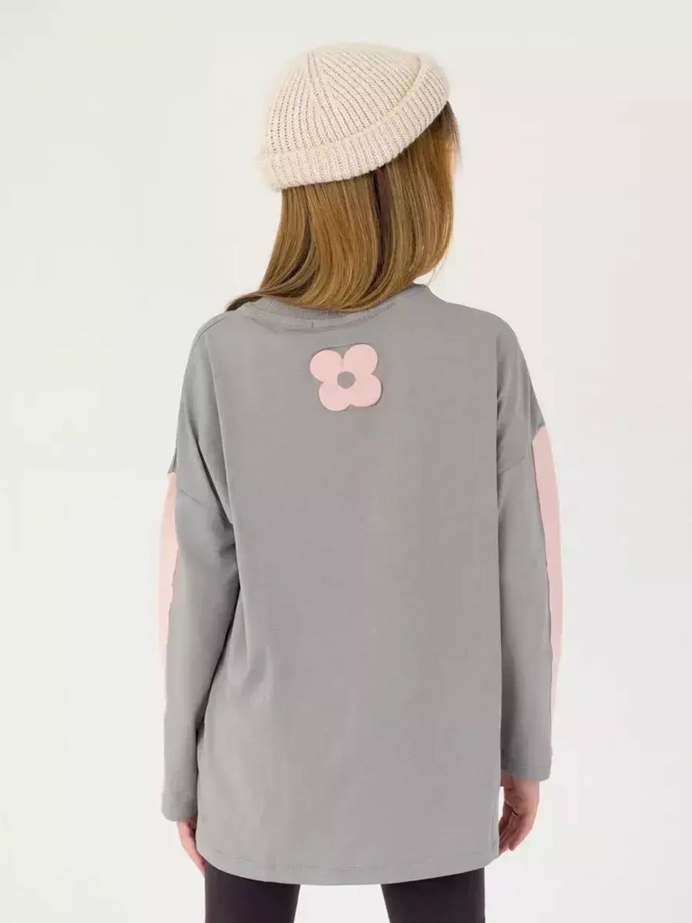 Лонгслив для девочки оверсайз с принтом