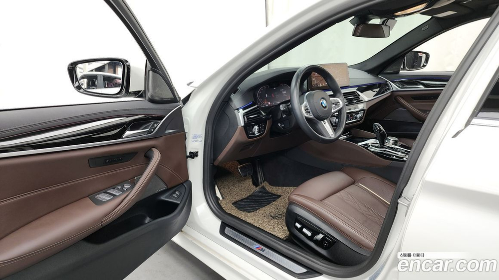 BMW 5 Series (G30) 530i xDrive M Sports (08.2022)