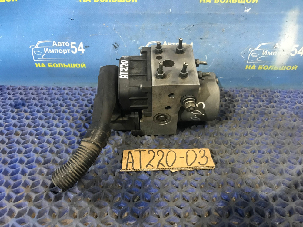 Блок ABS TOYOTA AVENSIS 1999