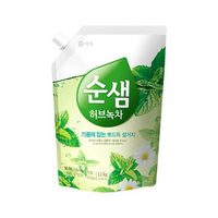 Средство для мытья посуды в мягкой упаковке Зеленый чай Aekyung Soonsaem Herb Green Tea 1176мл