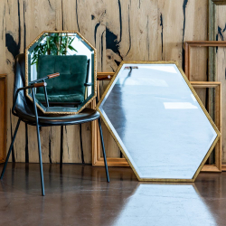 Настенное зеркало Люмьер Объект мечты