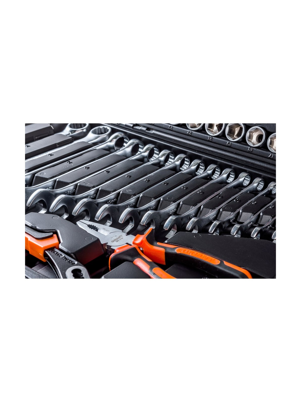 Набор автомобильного инструмента Gigant 143 предмета, Сталь Cr-V, GAS 143