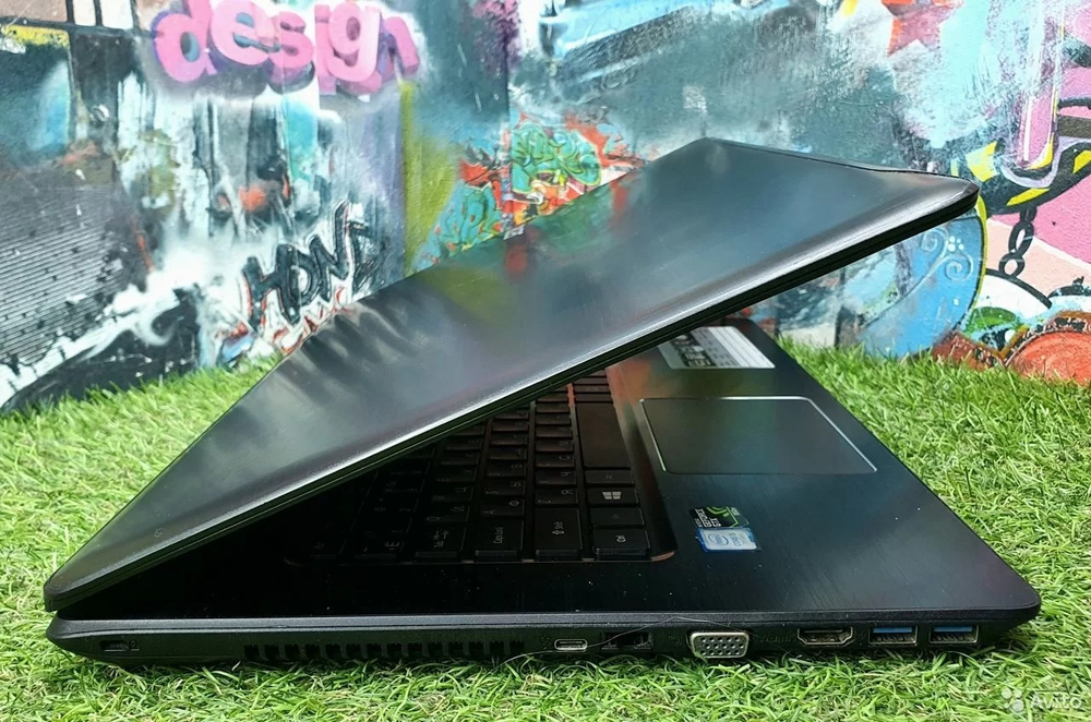 Игровой ноутбук Acer i5-7/8Gb/GTX 950M 4 Gb/FHD