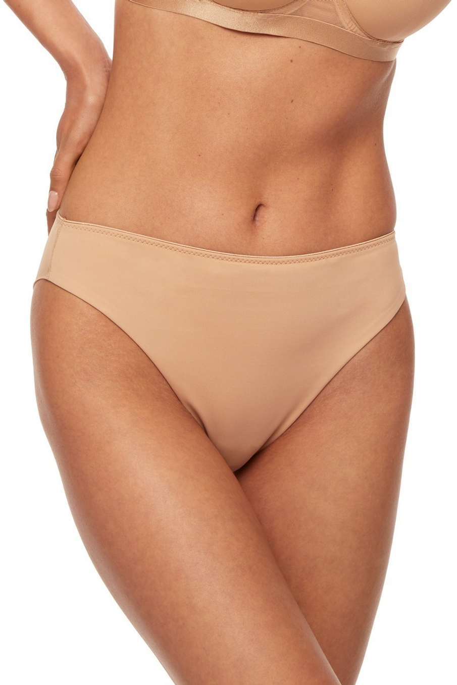 Базовые бразильяна Comfort телесные
