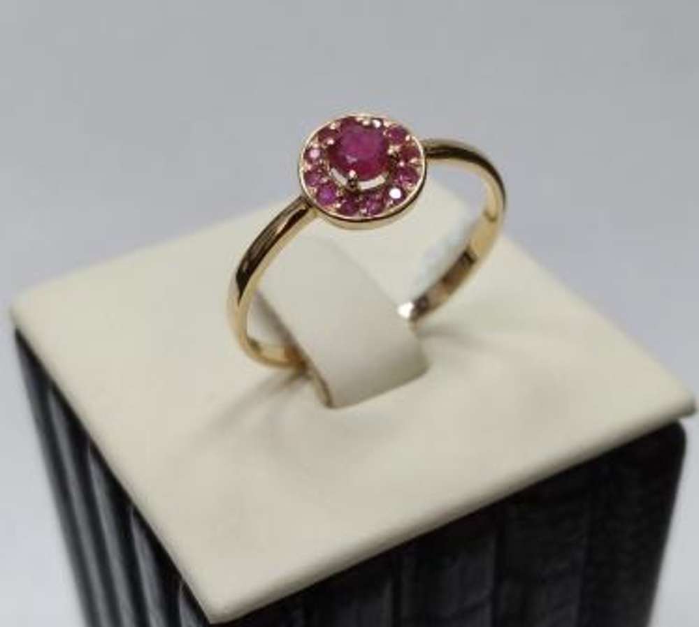 Кольцо из золота с рубинами