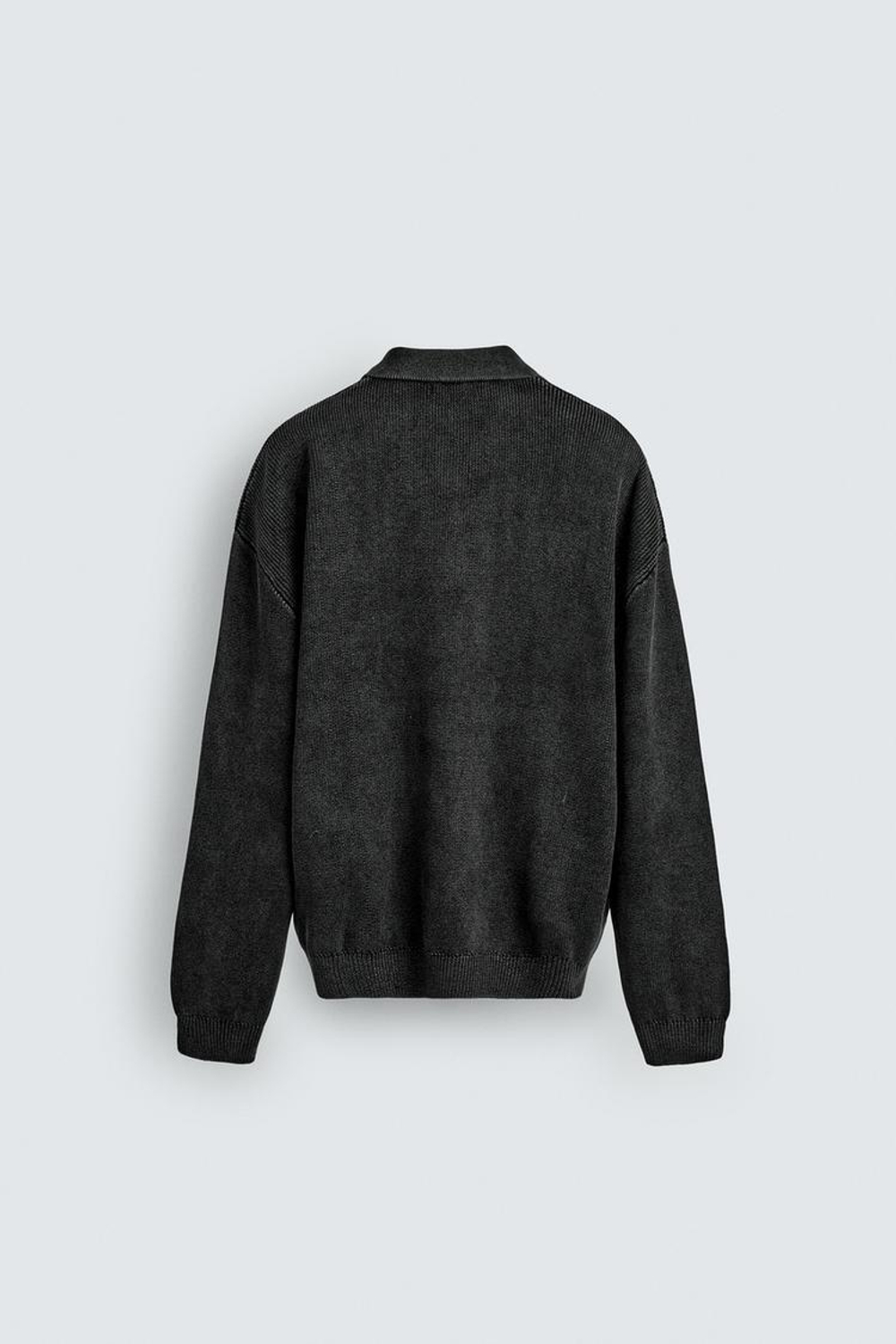 ZARA ТРИКОТАЖНОЕ ПОЛО С ЭФФЕКТОМ ПОТЕРТОСТИ, ЧЕРНЫЙ