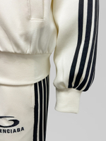 Спортивный костюм 3192 однотонный с полосками на брюках и толстовке