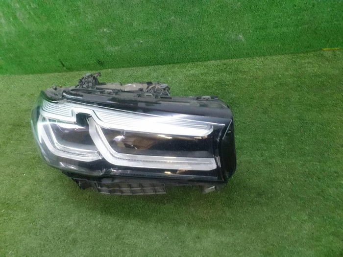 Фара правая BMW 5er G30 (2020-2023) LED