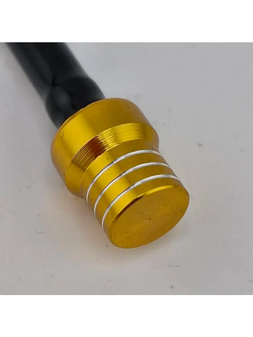 Клапан крышки бензобака