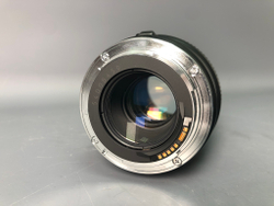 Canon EF 100mm f/2.8 Macro USM