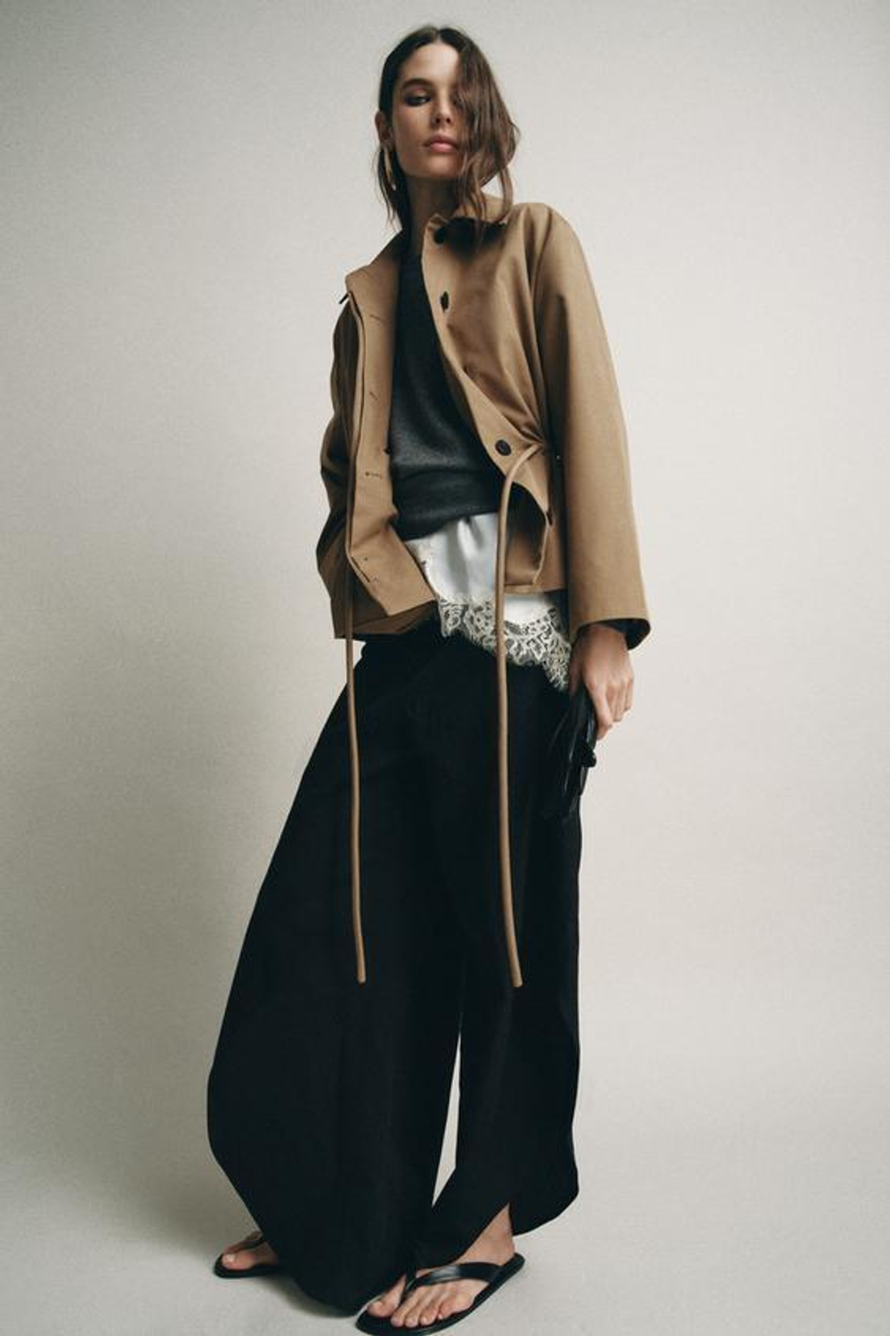 ZARA ШИРОКИЕ БРЮКИ С РАЗРЕЗАМИ — ZW COLLECTION, ЧЕРНЫЙ