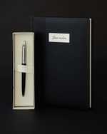 Подарочный набор с гравировкой: Ежедневник недатированный и Шариковая ручка Parker Jotter K160, цвет: Blue