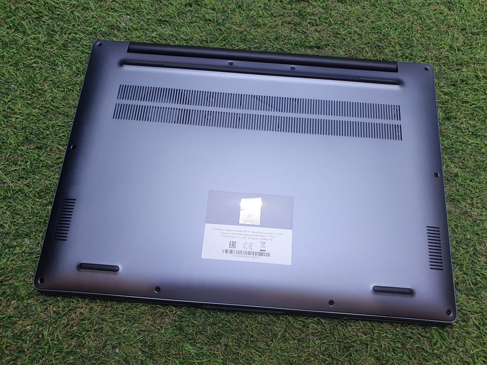 Ноутбук Huawei i3-12/8Gb/FHD/MateBook D 14 MDF-X 53013rhl