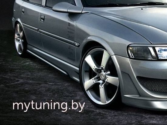 Накладки на пороги QUATRON для Opel Vectra B