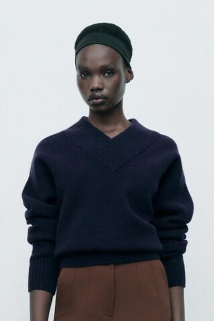 ZARA ОДНОТОННЫЙ ДЖЕМПЕР С V-ОБРАЗНЫМ ВЫРЕЗОМ, МОРСКОЙ СИНИЙ