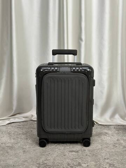 Чемодан Rimowa