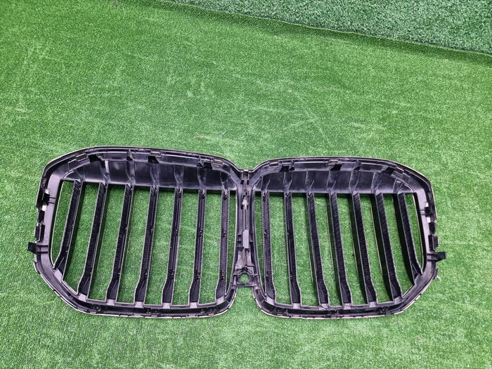 Решетка радиатора BMW X7 G07 (2019-2022)