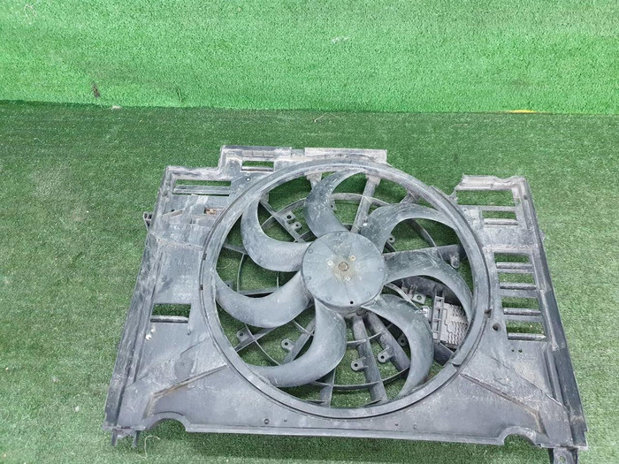 Диффузор с вентилятором Jaguar F-PACE (2016-н.в.)