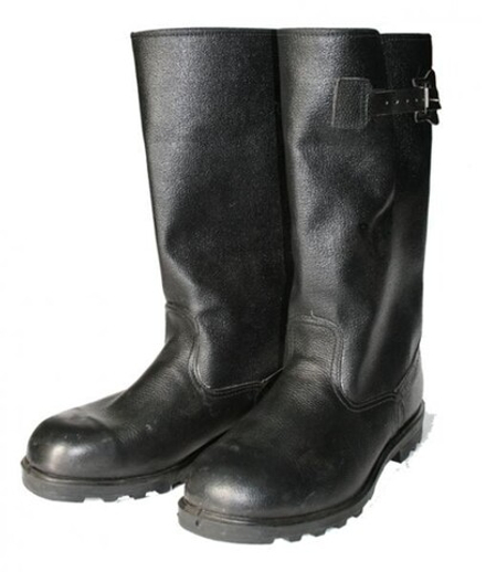Сапоги кирзовые