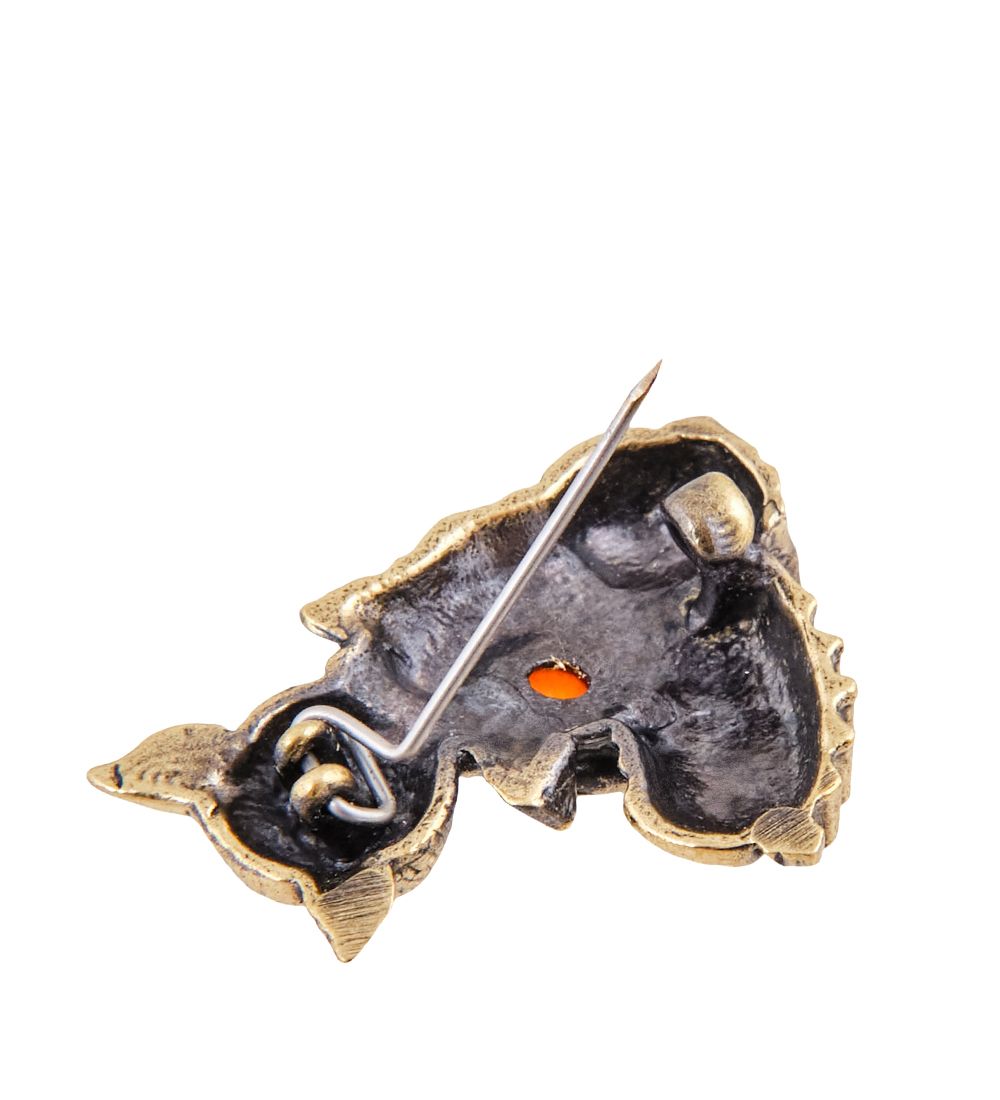 AM-2613 Брошь «Кот в башмаке» (латунь, янтарь)