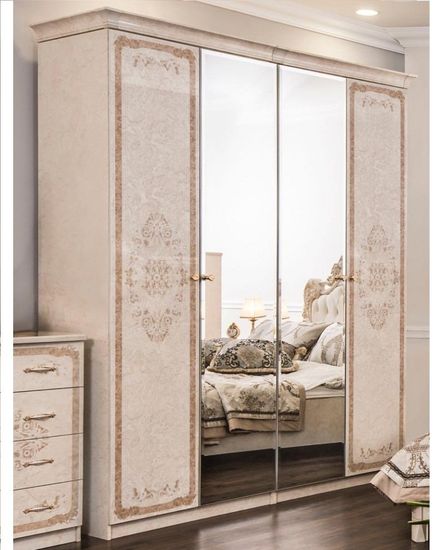 Шкаф  ПАТРИСИЯ  4-х ств. (2+2) корень крем глянец с зеркалами