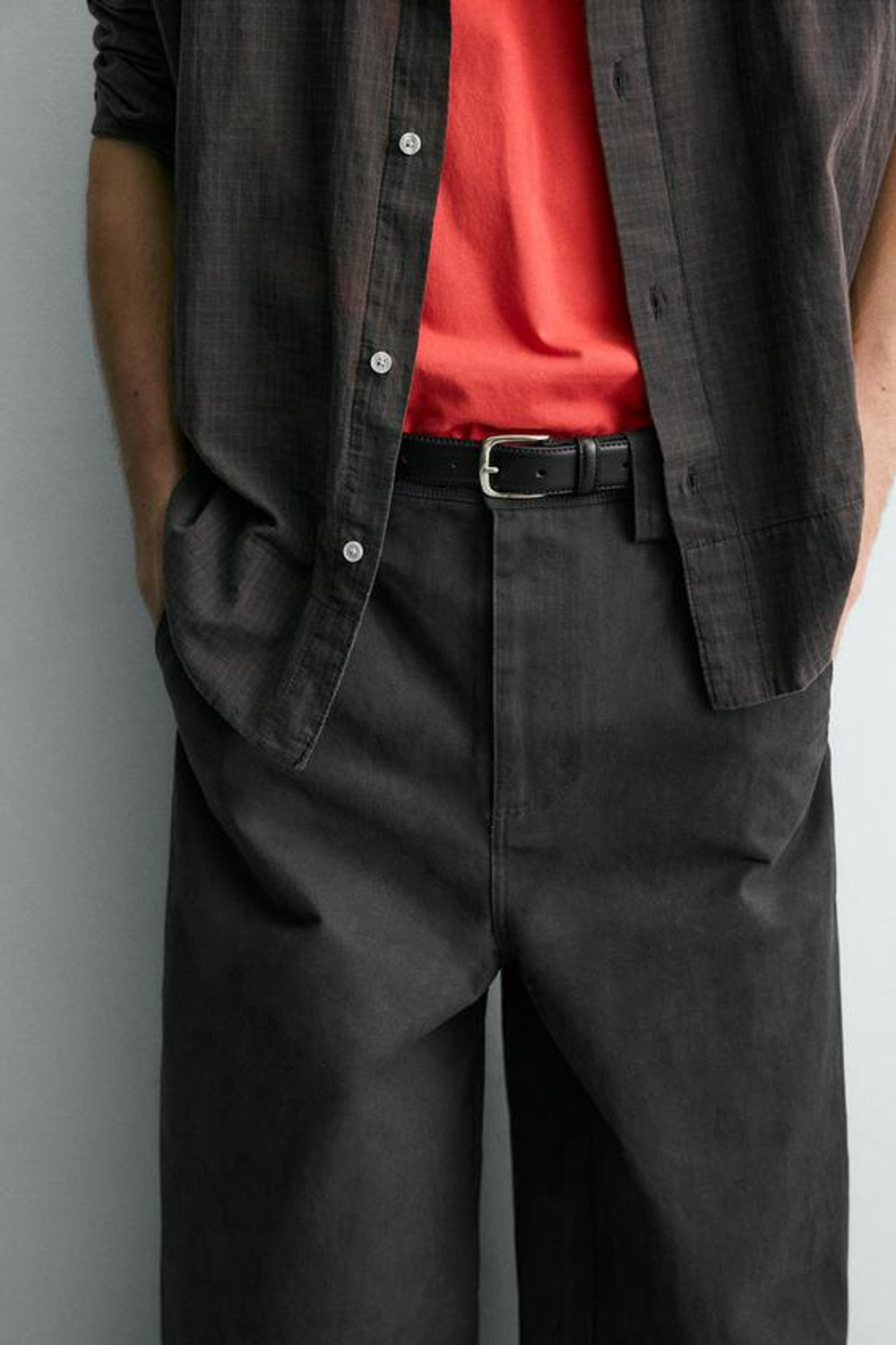 ZARA БРЮКИ RELAXED FIT С ИЗМЕНЕННОЙ ЛИНИЕЙ ШВА, АНТРАЦИТОВО-СЕРЫЙ