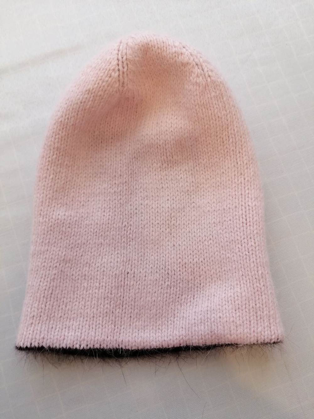 Шапка вязанная, женская, двухсторонняя.