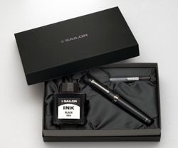 Набор с перьевой ручкой Sailor Pro Gear Imperial Black IP (10-9361-220) 3