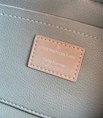 Несессер Louis Vuitton Dopp Kit