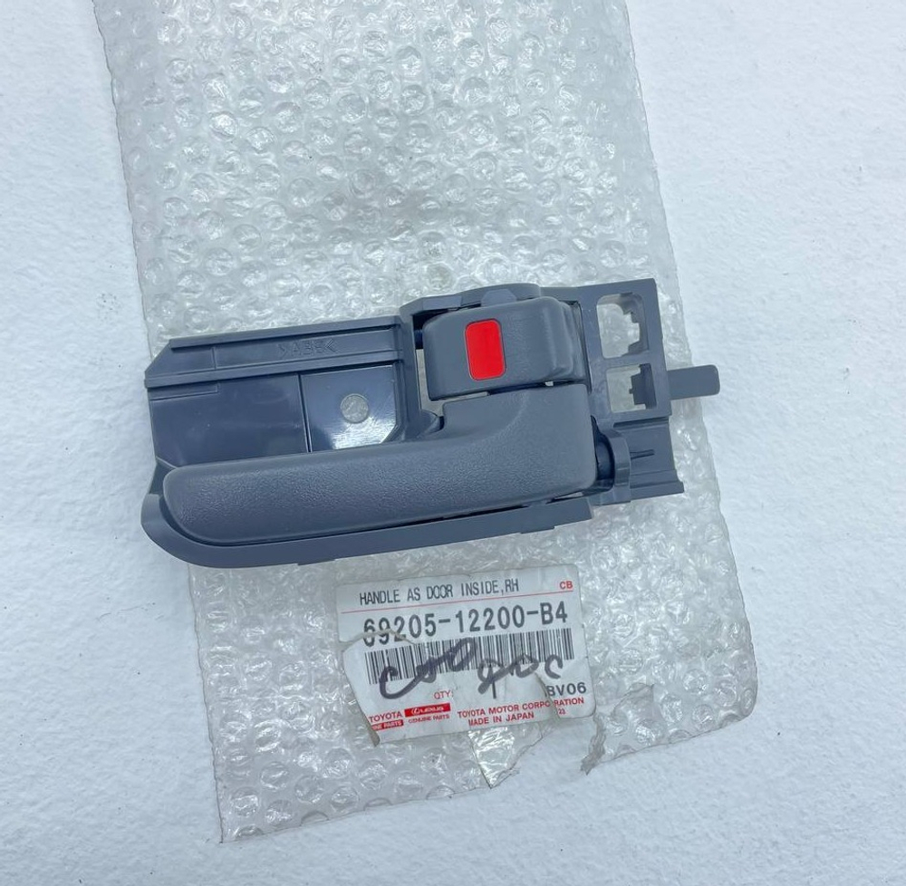 Ручка дверная внутр (FR,RR RH) 69205-12200-B4 6920512200B4