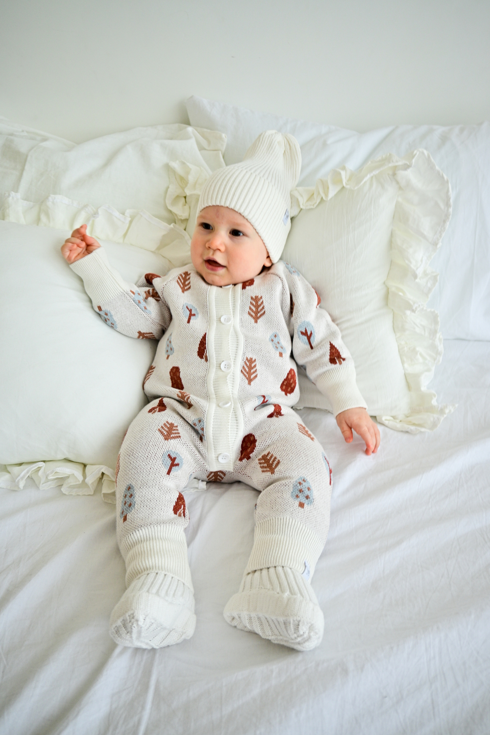 Комбинезон вязаный деревья