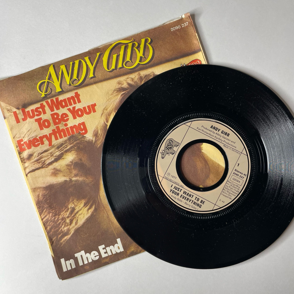 Винтажная виниловая пластинка 7 дюймов (маленькая пластинка) Andy Gibb, I Just Want To Be Your Everything / In The End (Germany 1977)