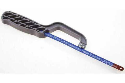 Ножовка-ручка.