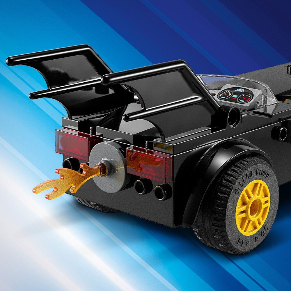 LEGO DC Comics Super Heroes — Погоня на Бэтмобиле: Бэтмен против Джокера 76264