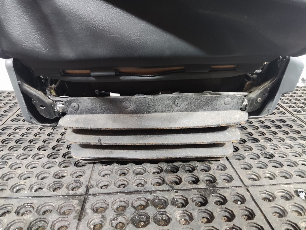 Сиденье пассажирское пневматическое 2023г.