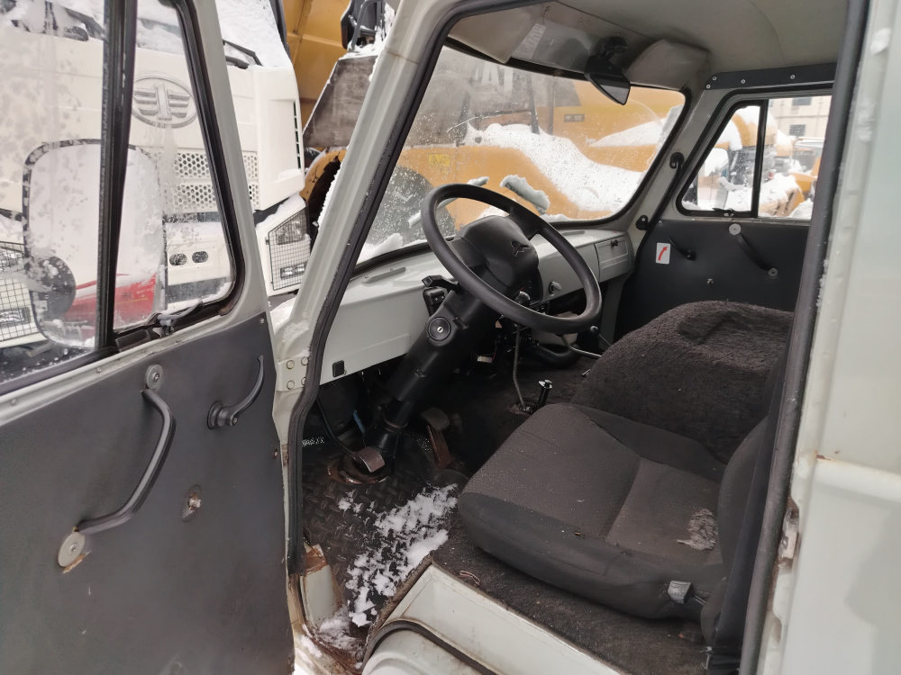 UAZ 2206* Микроавтобус 220695-122-04 (Микроавтобус, 8+1 мест, без ABS, Бензиновый, 2,7 л, 112 л.с.)